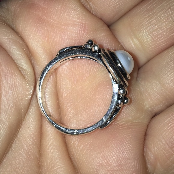 Pearl Ring - Picture 2 of 2